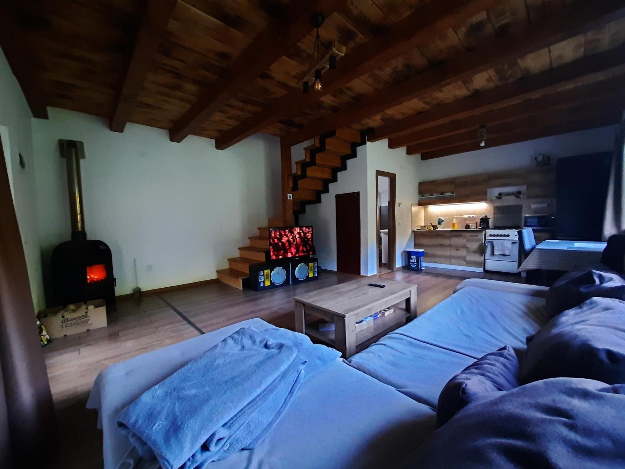 Mountain Cozy Home Sub Cetate 외부 사진