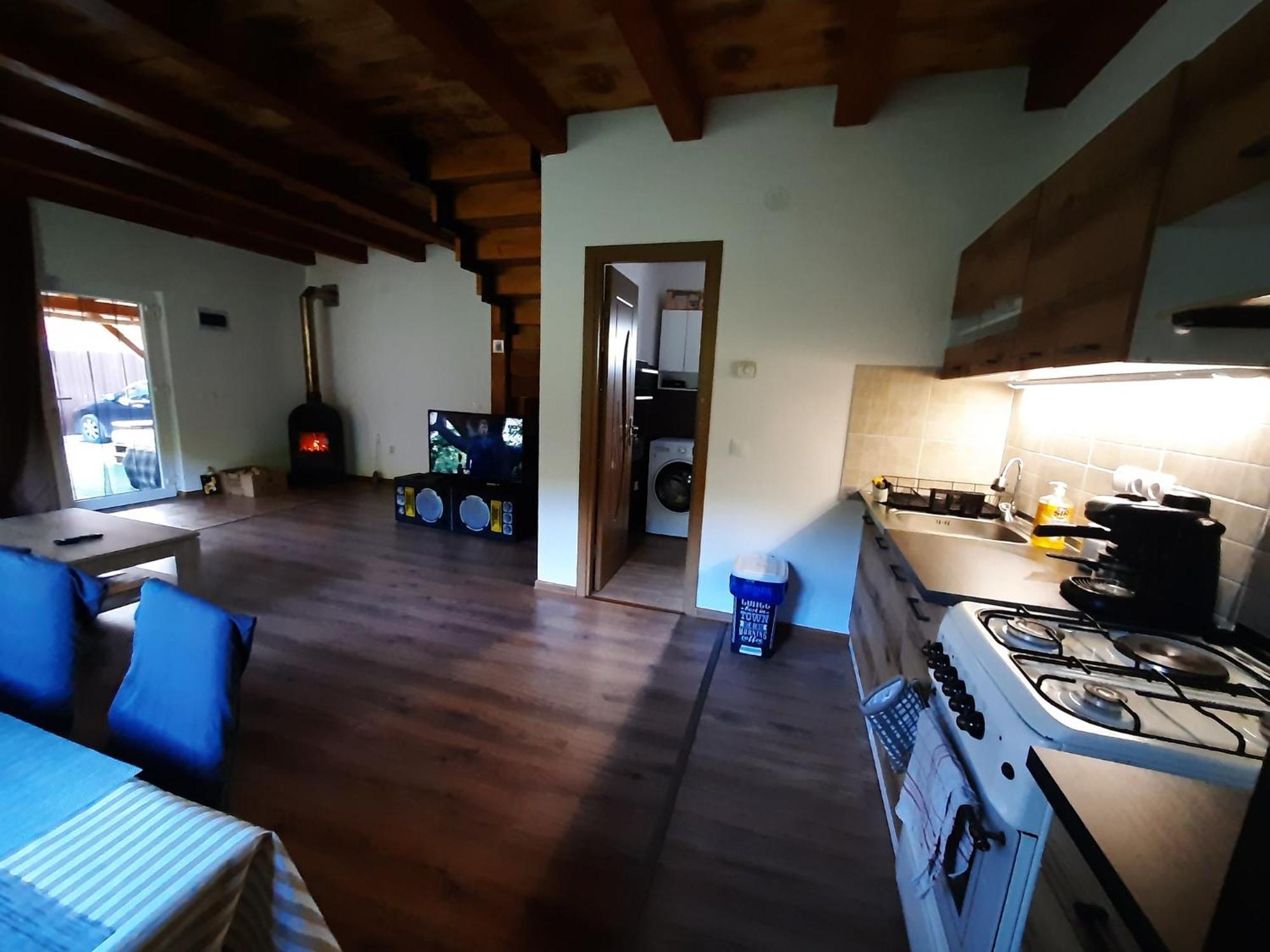 Mountain Cozy Home Sub Cetate 외부 사진